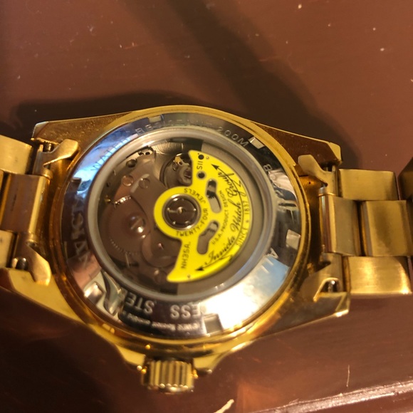 Invicta Pro Diver Watch - Picture 2 of 5